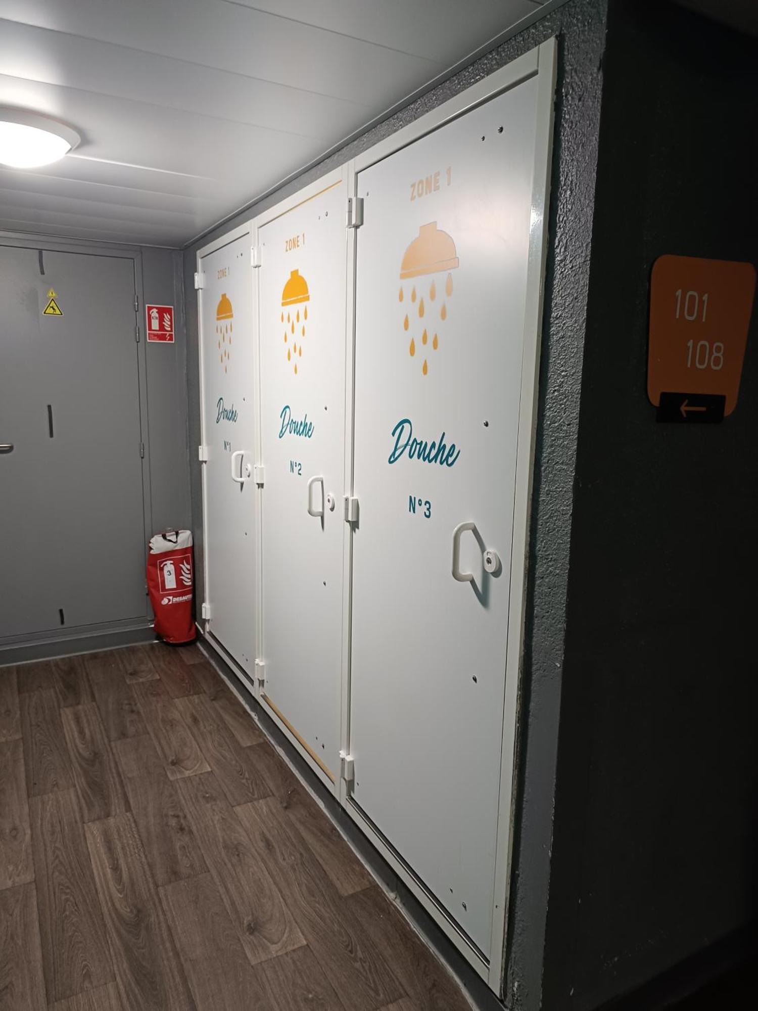 Hotelf1 Calais コケル エクステリア 写真